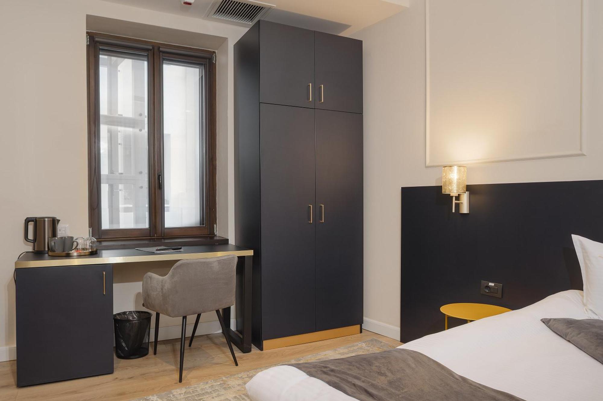Hotel Atria ブラショフ エクステリア 写真